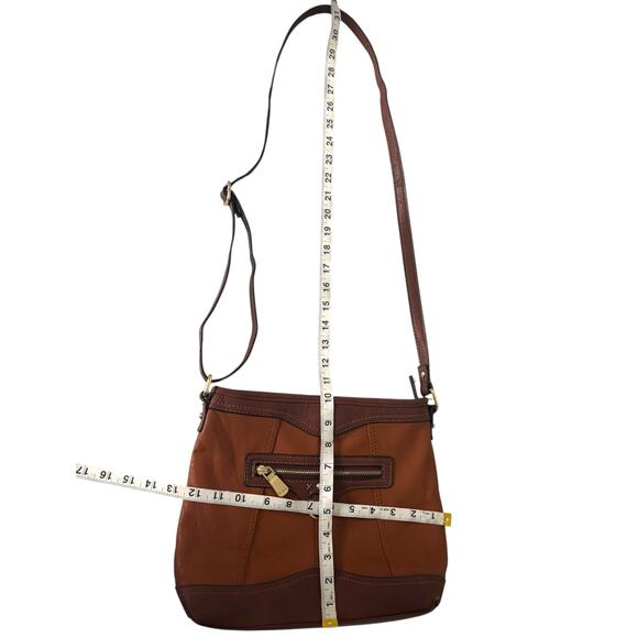 B.O.C. Born Concepts Crossbody Bag Brown Faux Leather Zip Top Saddle Style - Picture 13 of 14